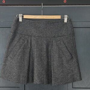 Vince Women's Wool Miniskirt with Low-Set Pockets - Size 2